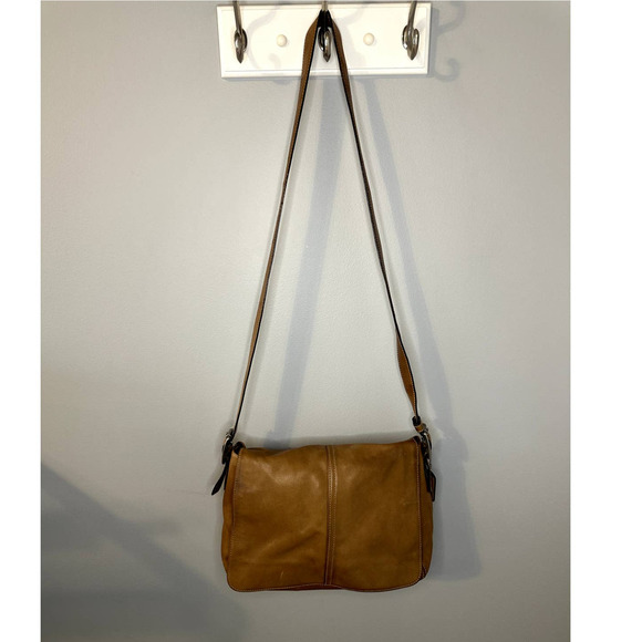 Coach Handbags - Vintage Coach Leather Hampton 9570 Adj Strap Women's Flap Crossbody Bag Purse
